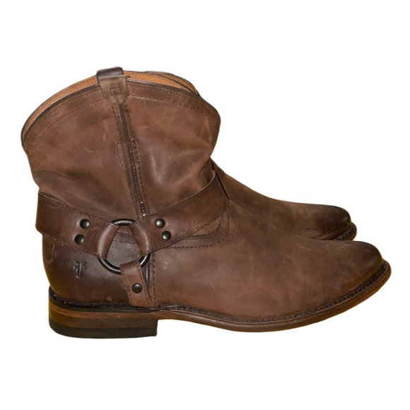 FRYE Shoes - Frye Wyatt Harness Women's Dark Brown Leather Boots Size 9